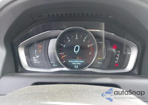 2014 Volvo Xc60 T6 R-Design Platinum from USA, damaged, VIN YV4902DZ7E2557900